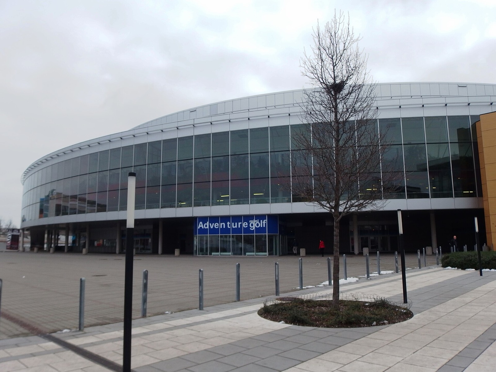 O2 aréna ve Vysočanech, Praha 9 — na místě bývalého průmyslového areálu ČKD